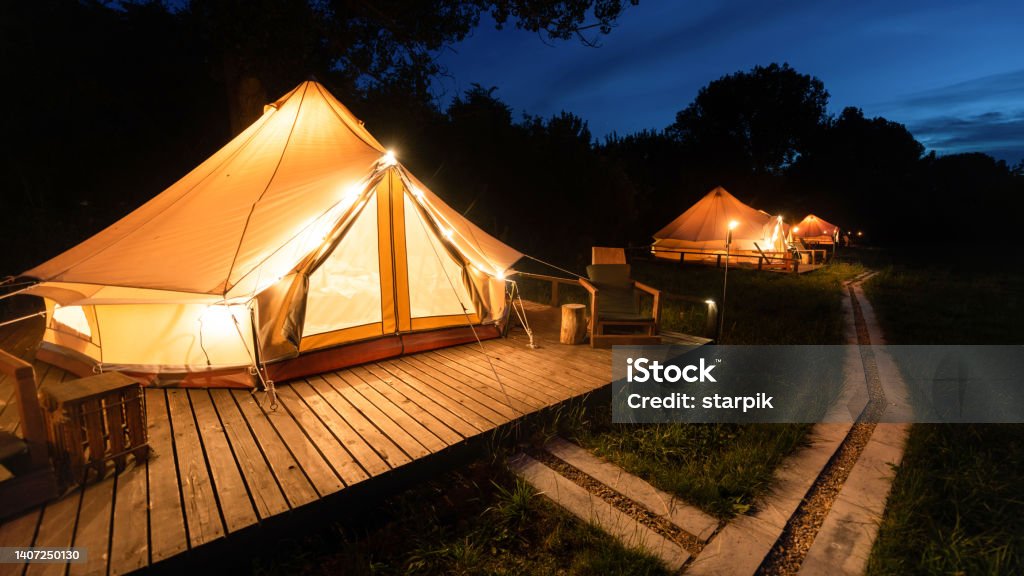 星空ビューのラグジュアリーテント